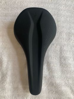 Specialized Bridge Sport 143mm Body Geometry Saddle New!