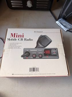 RadioShack TRC-502 Mini Mobile CB Radio