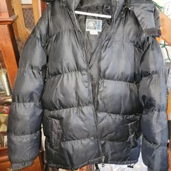 MENS LARGE PUFF JACKET LIKE NEW! $35