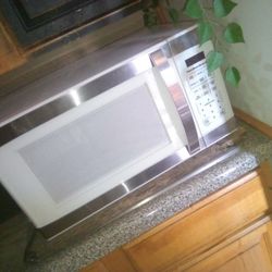 Hamilton Beach Microwave 