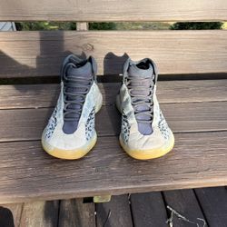 Adidas Yeezy Qntm Sea Teal Green Blue  Gy7926 size 9.5 small crease and scuff on sole