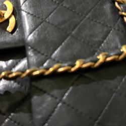 Vintage  Agneau Coloris 10 Leather Chanel Purse 