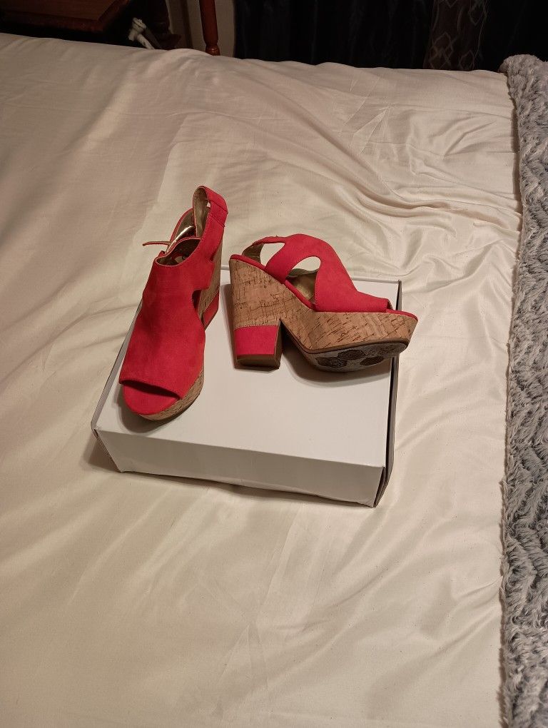 Women's Shoes/Pumps