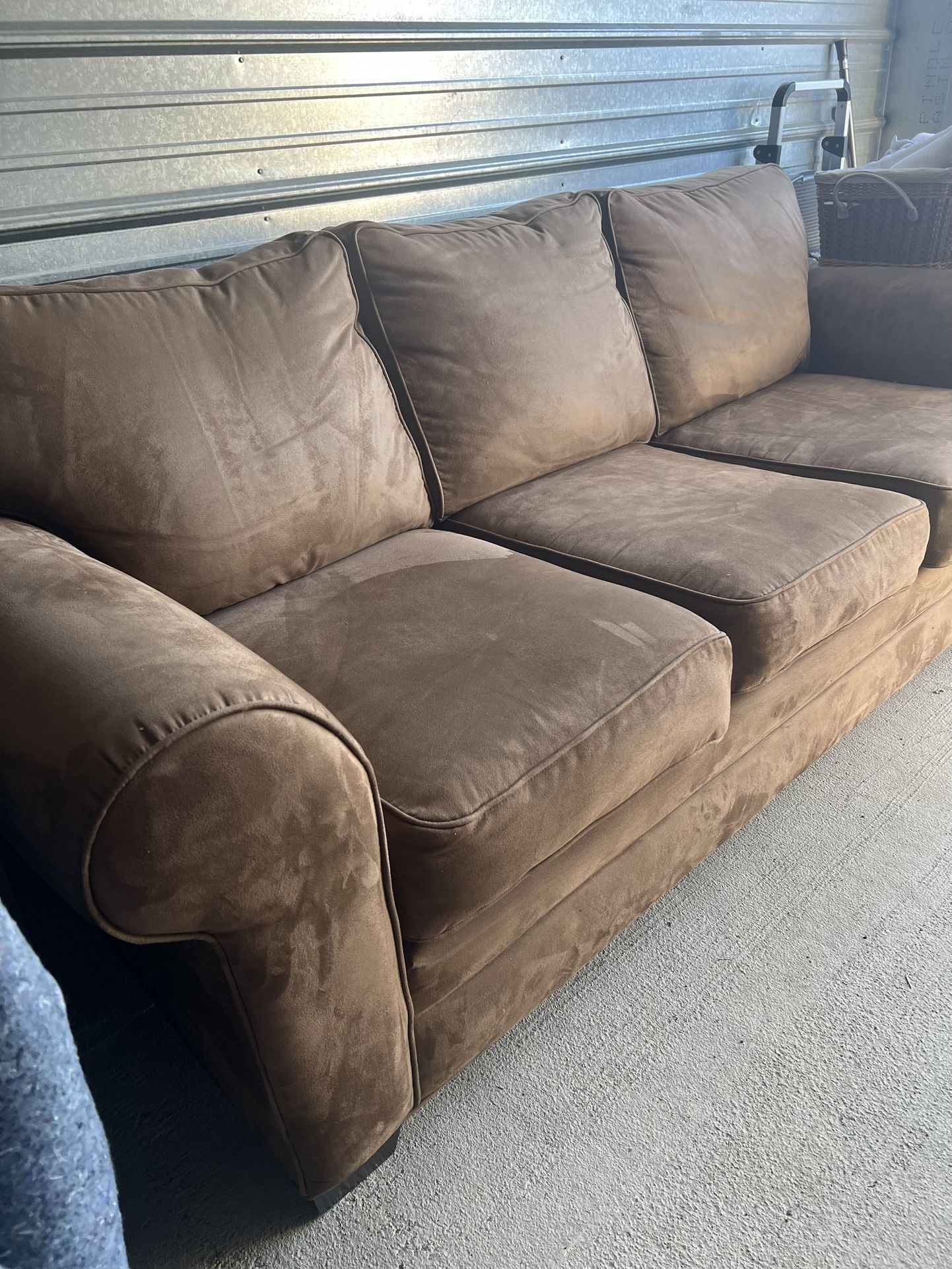 Couch-microfiber In Very Good Condition