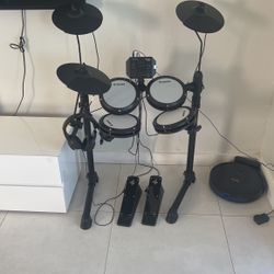 Donner Drum Set