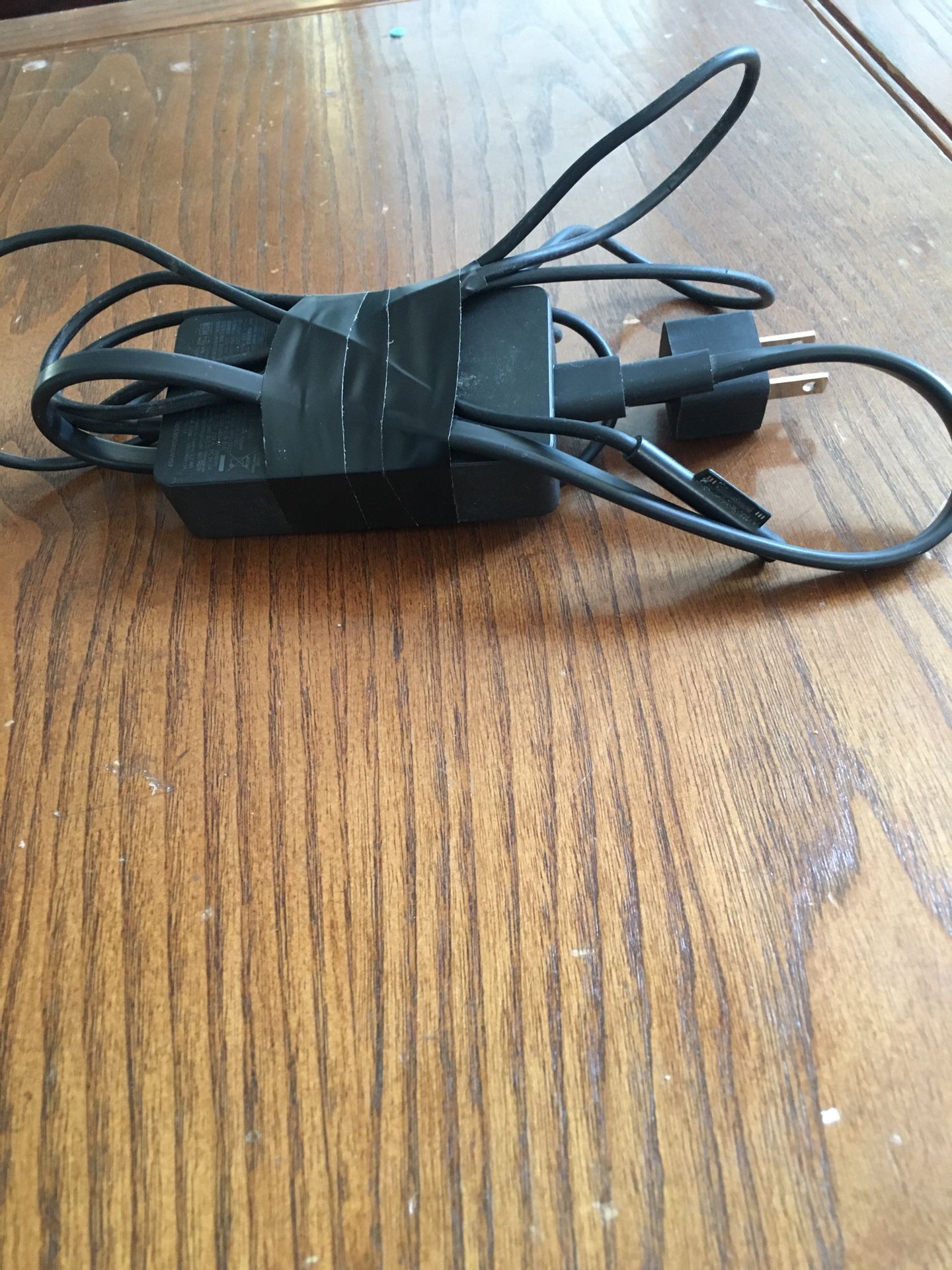 Microsoft 12V , 2.58 AC Power Adapter