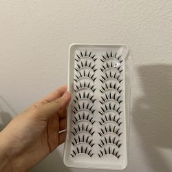 fake lashes 