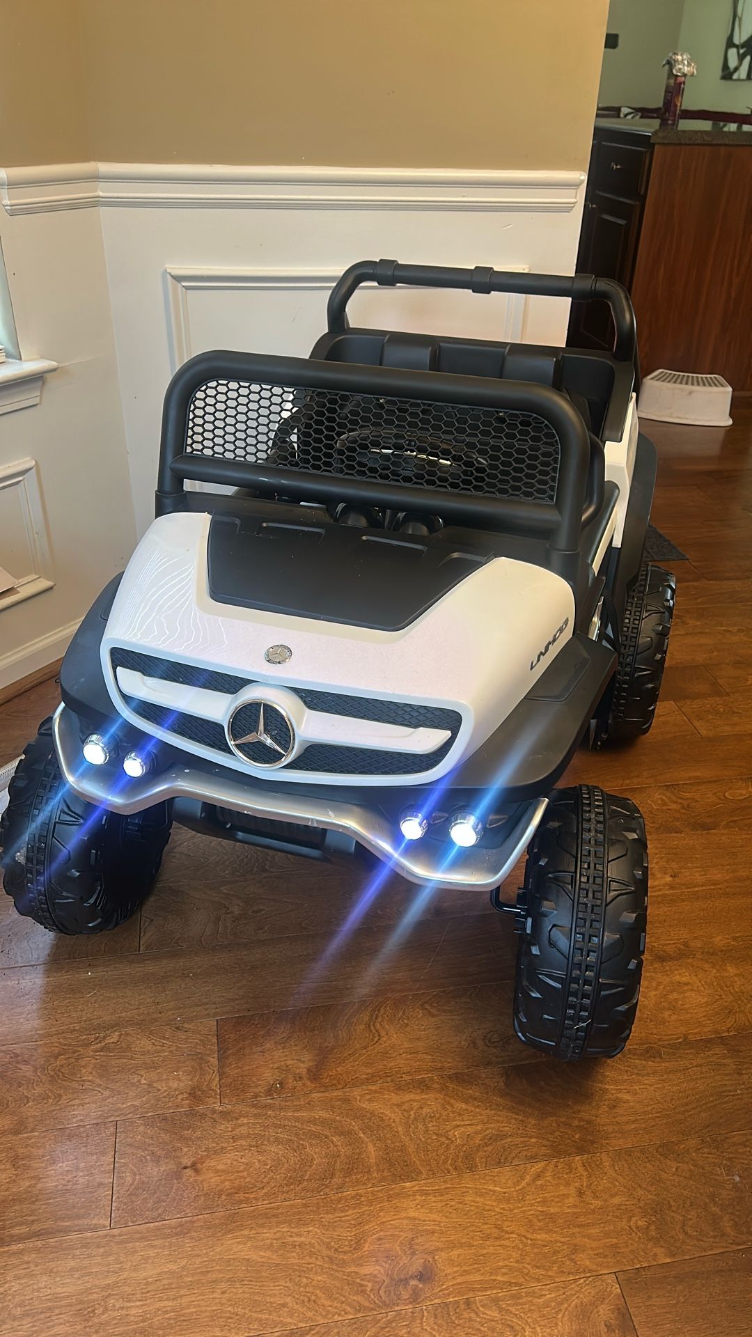 Kid’s Mercedes Truck Two Seater