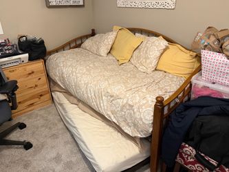 Ethan Allen Twin Trundle Bed Set