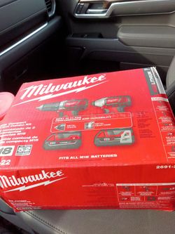 Milwaukee drill sets, muti-tool