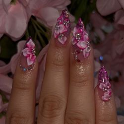 Nails 
