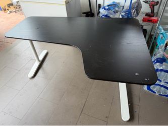 L Shaped Desk