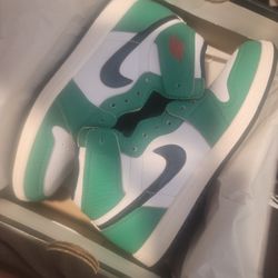 Jordan 1 Lucky Green