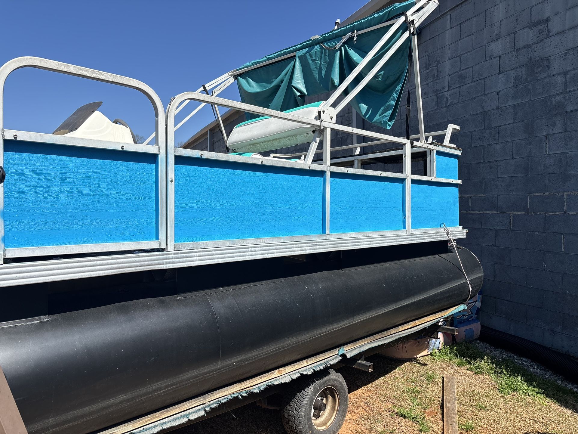 Pontoon