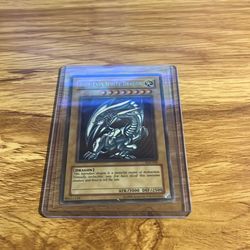 Yu-Gi-Oh TCG Blue Eyes White Dragon (SDK-001)