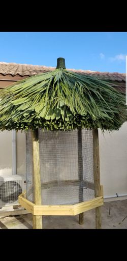 Tiki Hut Bird Cage