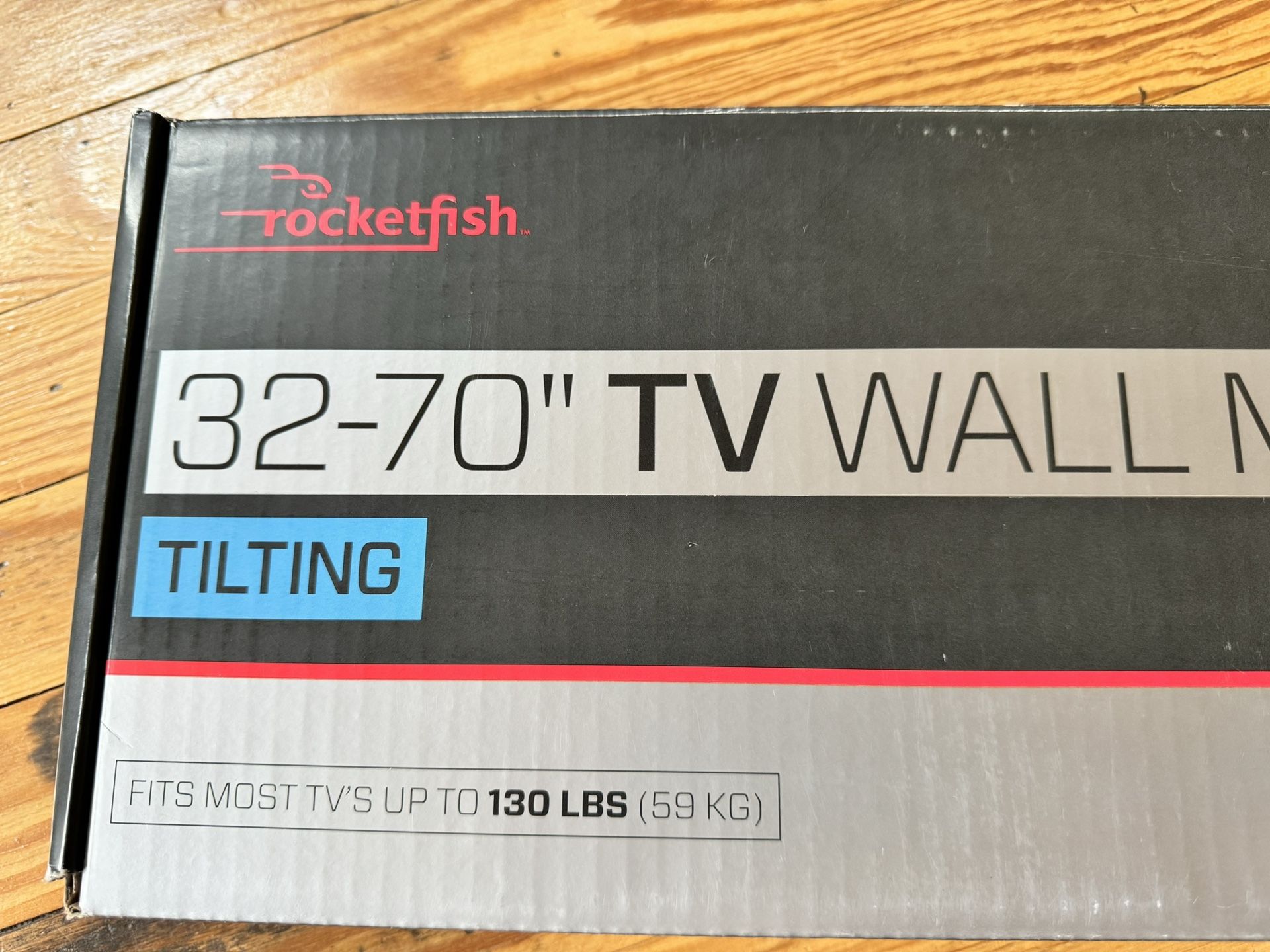 Rocketfish tilting TV wall mount 32-70” up to 130 lbs