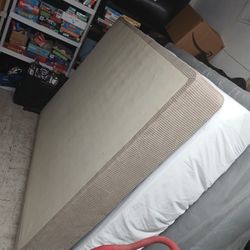 Queen Size Mattress w/ Boxspring 