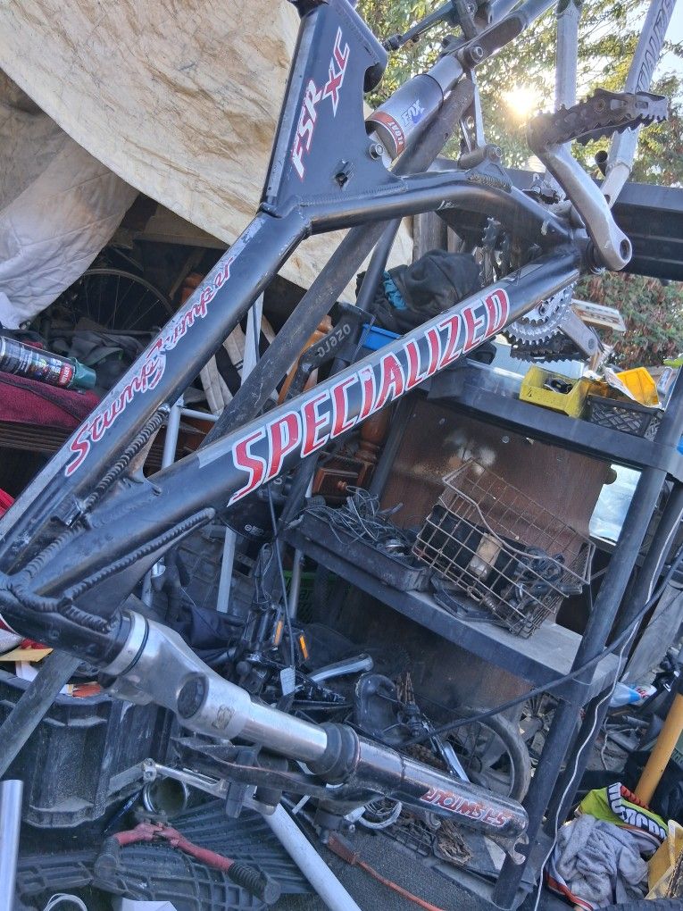 SPECIALIZED STUMP JUMPER FRAME, CRANK, FORK