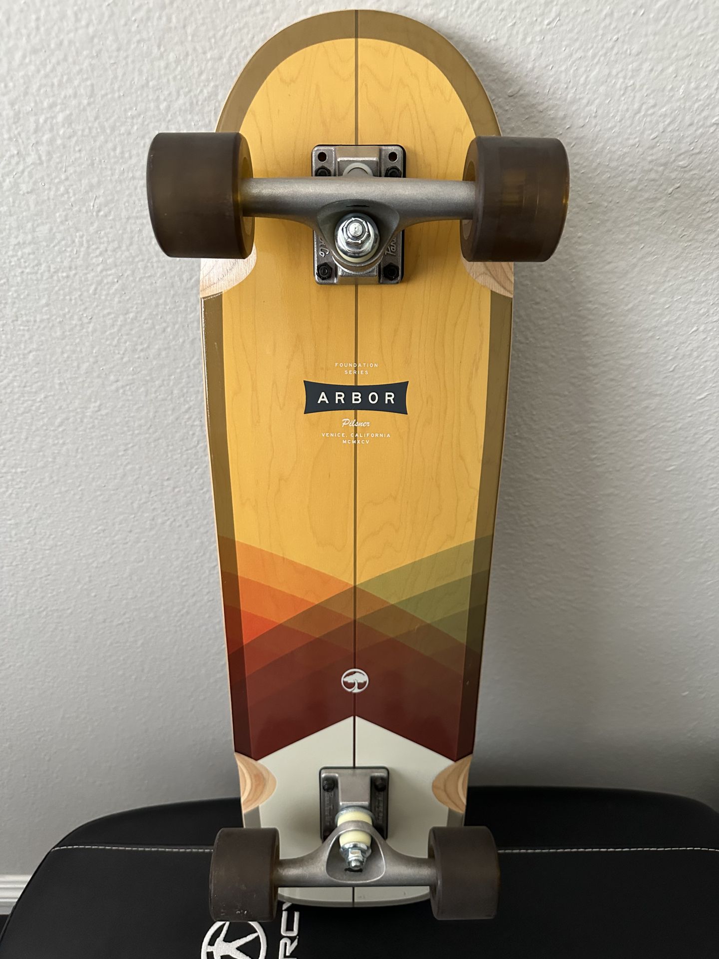 Arbor Cruiser Skateboard - Pilsner Foundation + Backpack and Tool