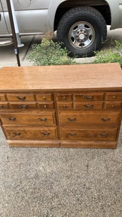Dresser