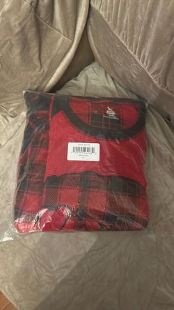 Men Eddie Bauer family pajamas