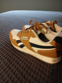 Used reeboks