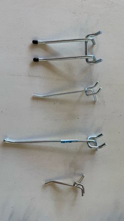 Display hooks / 235 pieces