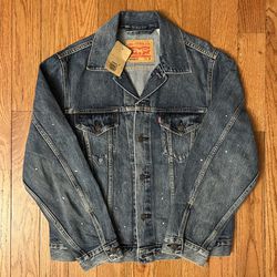 Levi’s Vintage Fit Paint Splattered Denim Jacket Size Medium NEW 