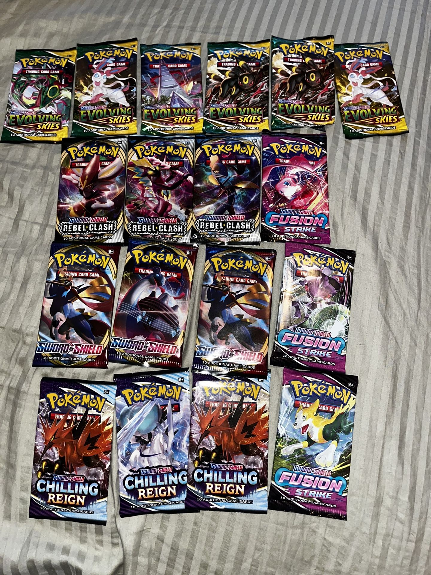 Pokemon Cards Mixed Lot ( 18 )