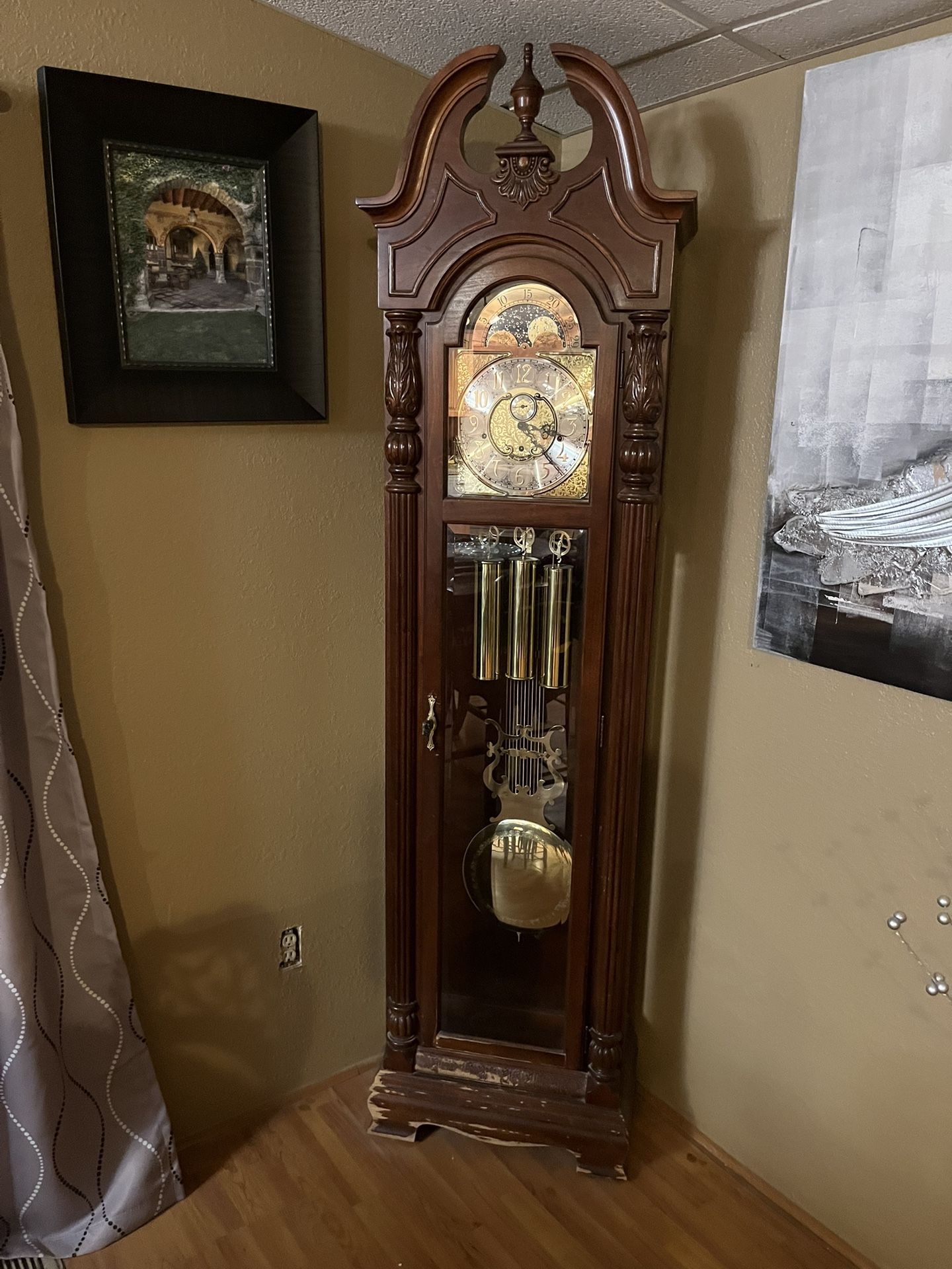Howard Miller 611200 Baldwin Floor Clock 611200 Cherry Bordeaux