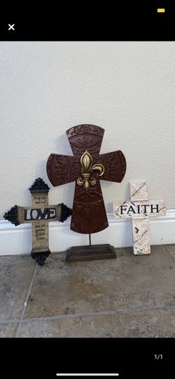 Cross decors