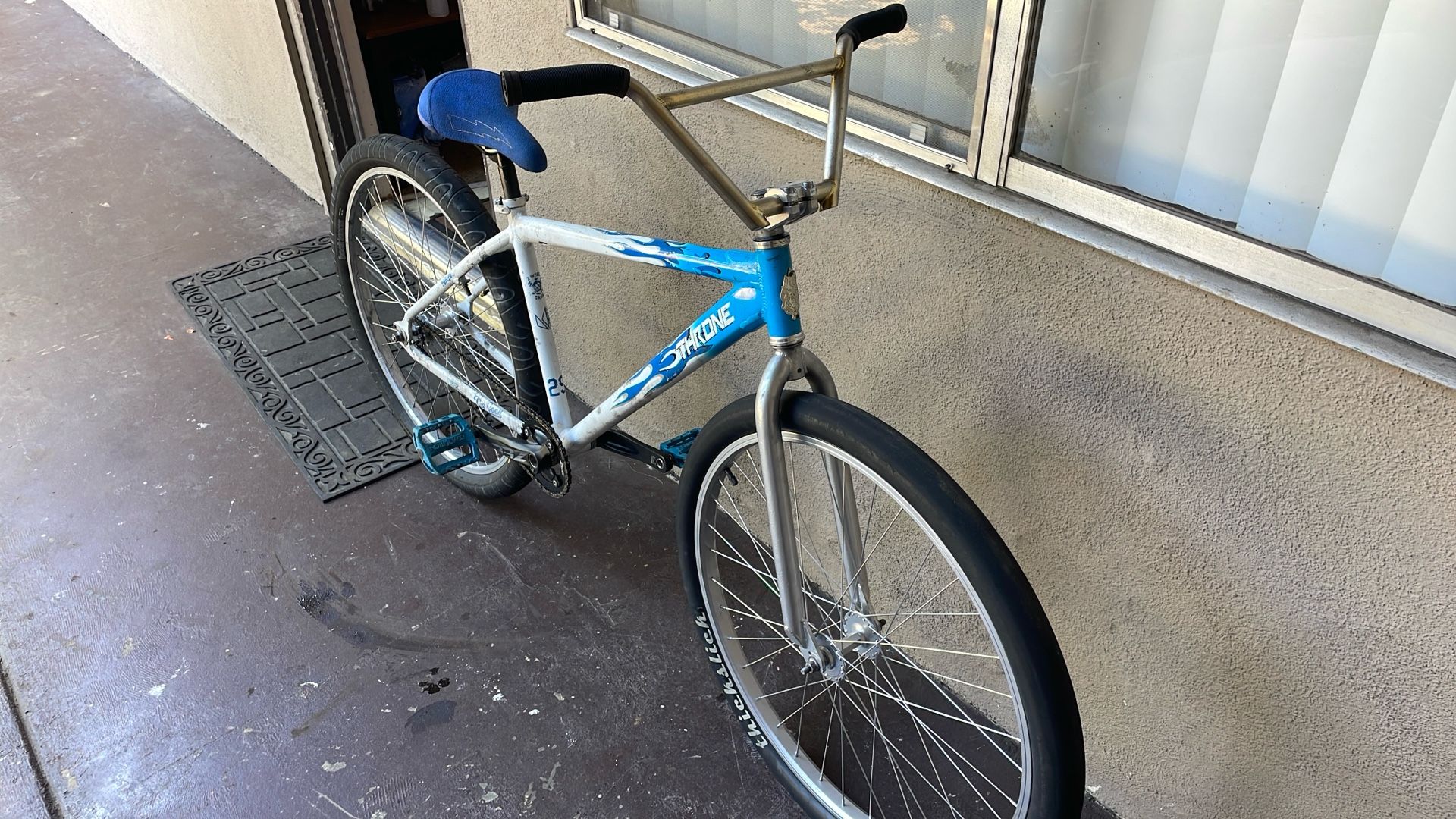 Goon  29er Throne Bike 