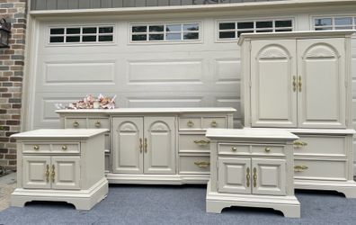 🥂Elegant French Beige 4Piece Bedroom Set