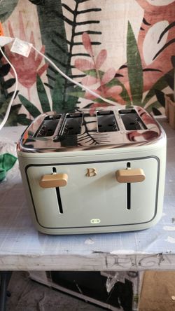 Beautiful 4 Slice Toaster, Sage Green