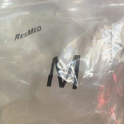 Resmed medium Size Nasal Pillows Lot Of 20