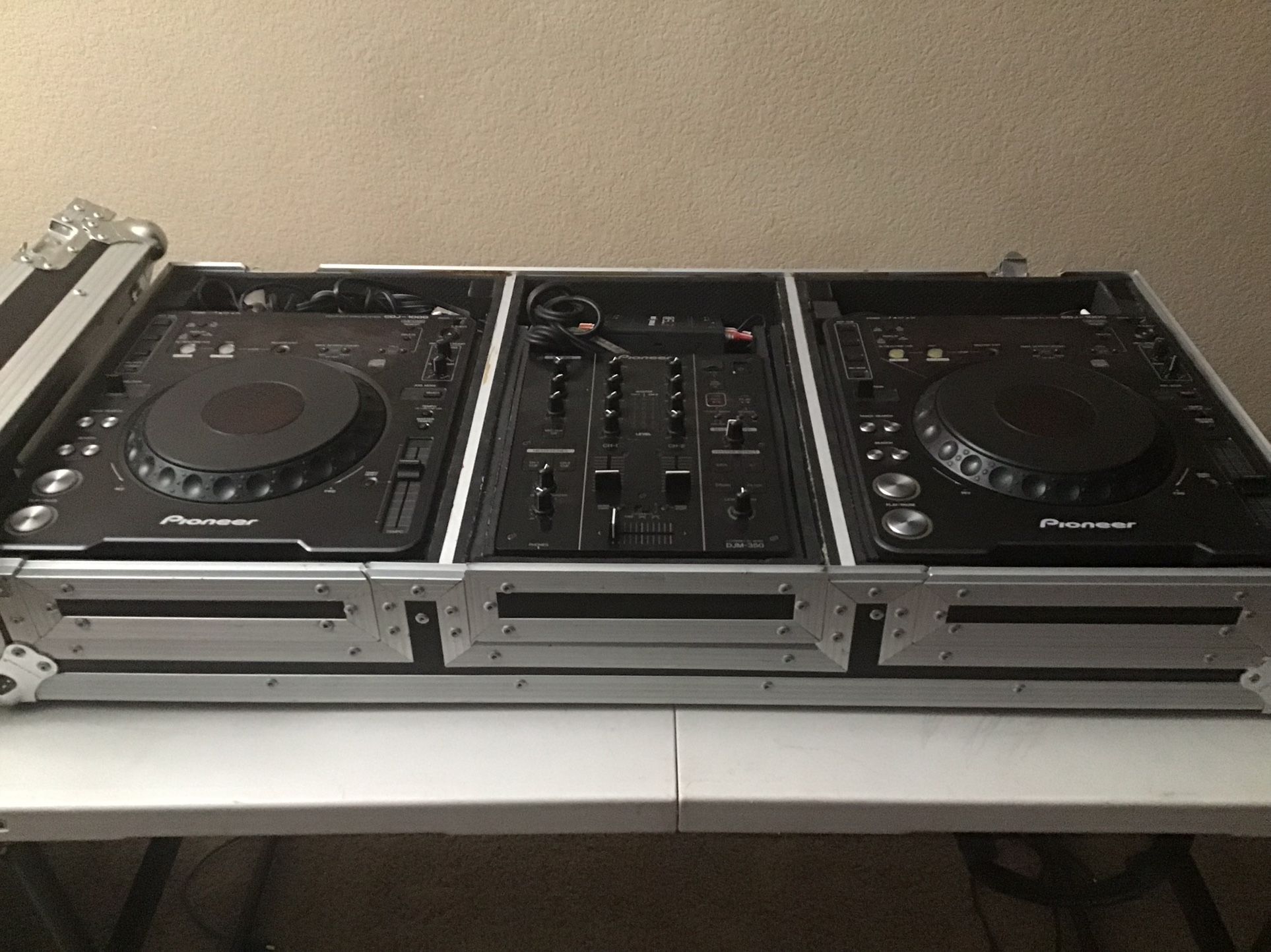 Pioneer DJ Set Up for Sale in Victorville, CA OfferUp