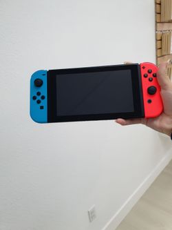 Nintendo Switch - V1 with Neon Blue and Neon Red Joy-Con HAC-001 (No Dock) Fair