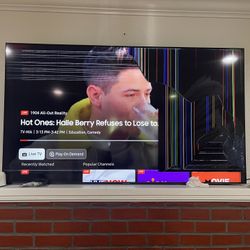 Samsung 70” 4k TV- Damaged