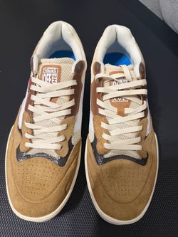 Vans AVE Low-Top Skate Sneakers