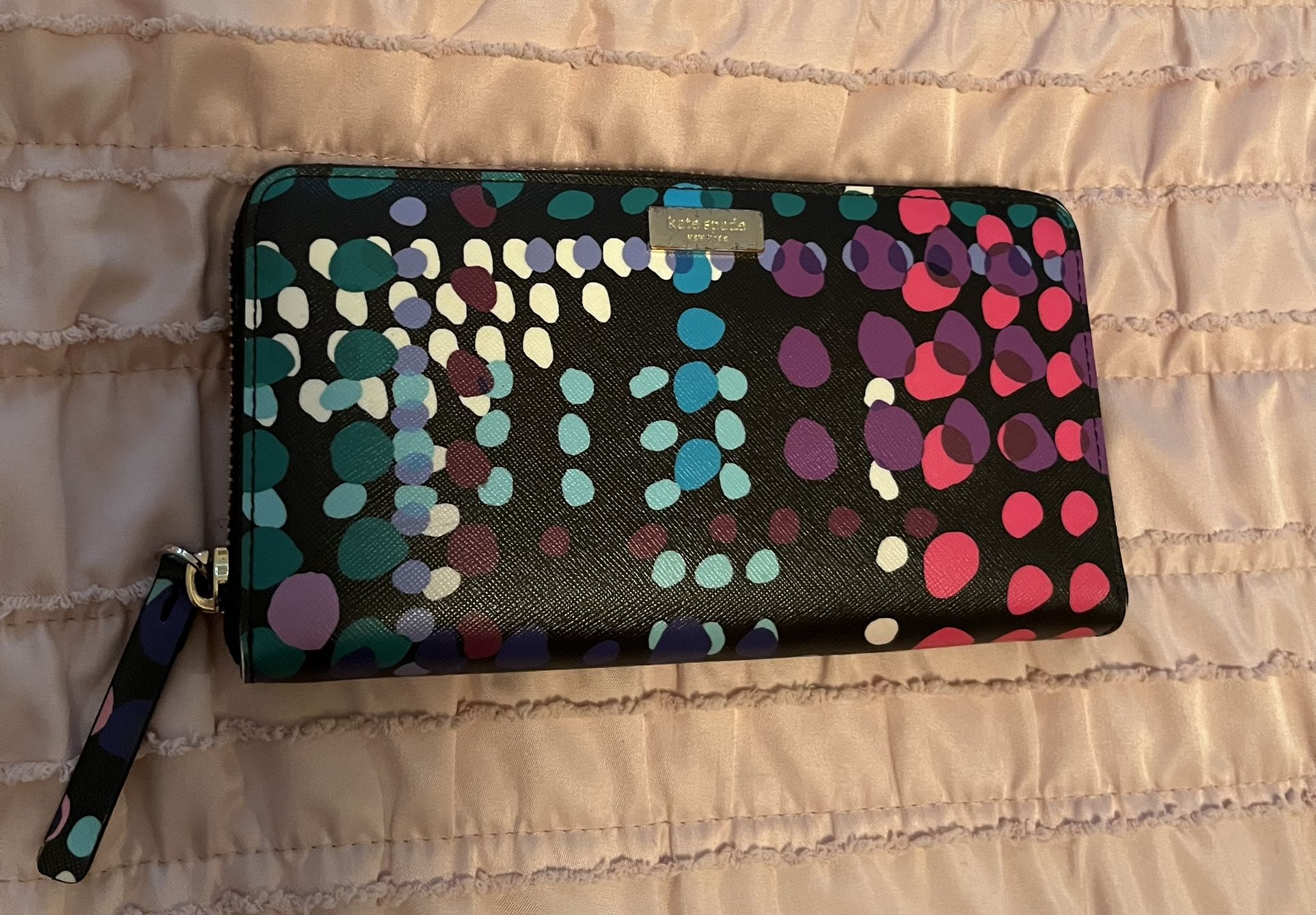 Kate Spade/ Women’s/ Zipper Wallet