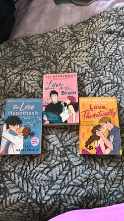 Ali Hazelwood Love Hypothesis books