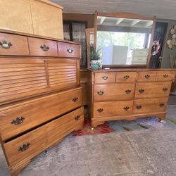 Gorgeous Dressers With Mirror 