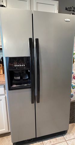 Whirlpool refrigerator freezer