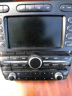 Radio 2007 Bentley car computer screech with navigation phone Ect.