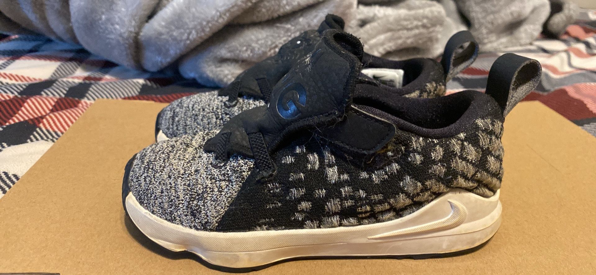 Nike LeBron 17 Black White (TD)