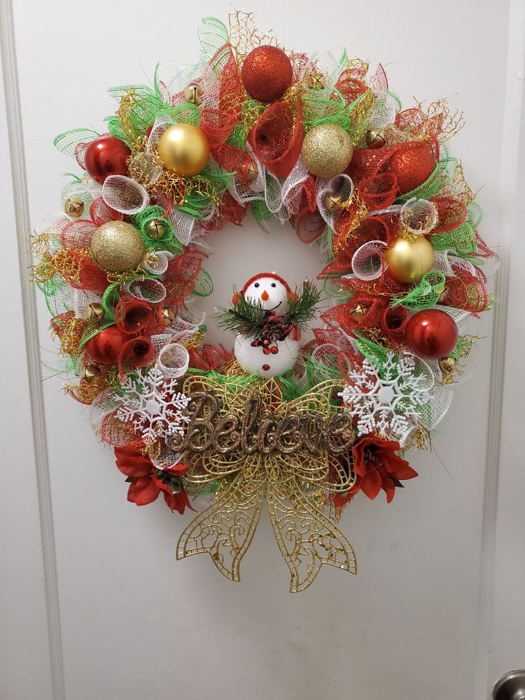 Christmas wreath "Believe" Snowman mistletoe