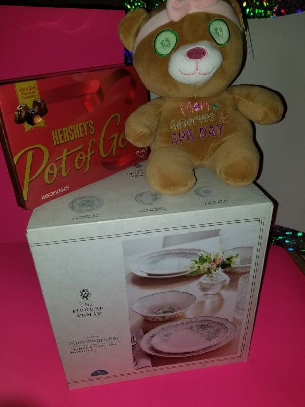 Mother's Day Bundle-Dishes, Bear And Chocolate