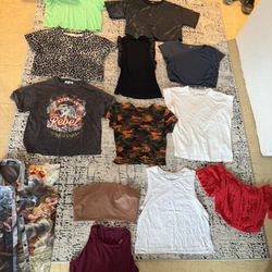 Women’s Summer Shirts Tops Bundle 21 Pieces 
