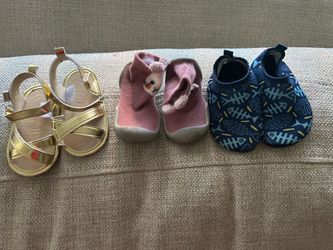 Toddler shoes size 24 months